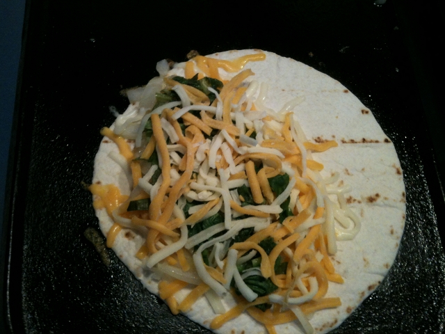 Company's coming - a quick lunch. Put together delicious spinach quesadillas in minutes. #TexasHomesteader