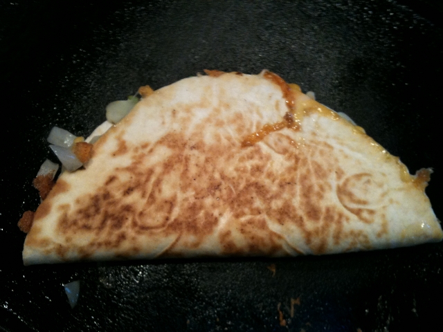 Spinach quesadillas using fresh spinach & cheddar cheese with a flour tortilla. #TexasHomesteader