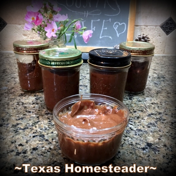 Chocolate pudding held in reusable glass jars with metal lid. #TexasHomesteader