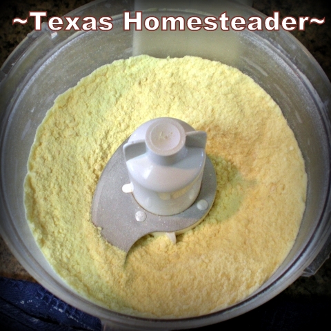 3 Ingredient laundry detergent recipe only uses 1-2 tablespoons per typical load. Cheap, easy to make, and effective! #TexasHomesteader