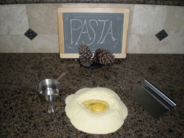 Homemade pasta is simple to make and requires only 3 ingredients. #TexasHomesteader