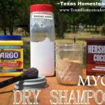 Homemade dry shampoo using cornstarch, baking soda and cocoa. #TexasHomesteader