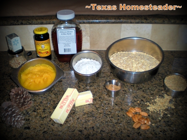 Pumpkin granola simple ingredients. A more natural cereal option than the boxes on the store shelves. This Pumpkin Granola Is Inexpensive, Delicious & SO EASY To Make!! #TexasHomesteader