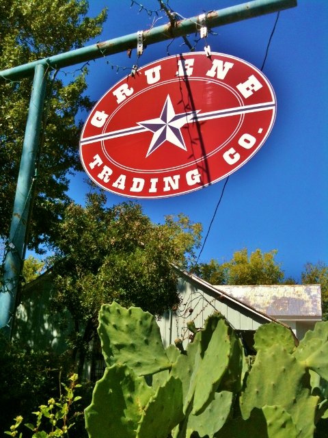 Gruene Trading Co. We were finally able to get away for a long weekend with my siblings. We thoroughly loved our time in New Braunfels, Texas! #TexasHomesteader