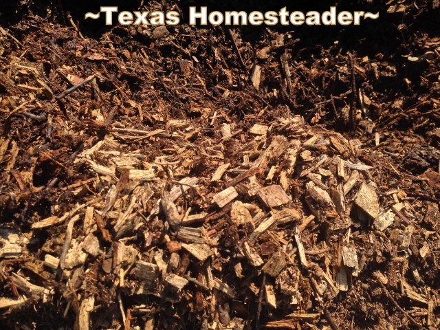 Low-Cost veggie gardening. Free Mulch. Come see ways you can keep the cost of a vegetable garden LOW! #TexasHomesteader