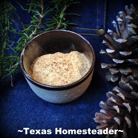 It's easy to make your own breadcrumbs using stale bread. #TexasHomesteader 