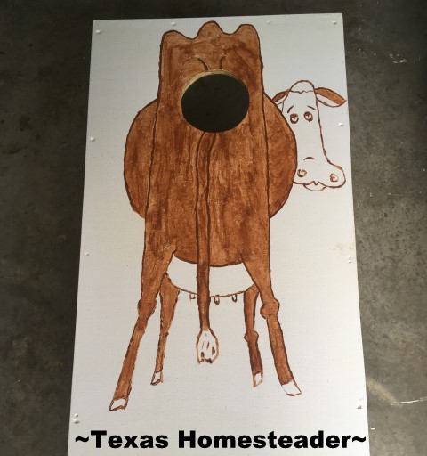 We wanted to make our own custom Cornhole Game for our family reunion. Thankfully it was EASY and it turned out way cute! Check it out. #TexasHomesteader