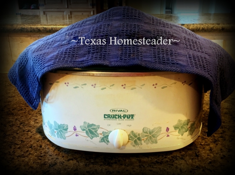 Homestead hack: Cover slow cooker to make it more efficient while cooking. #TexasHomesteader