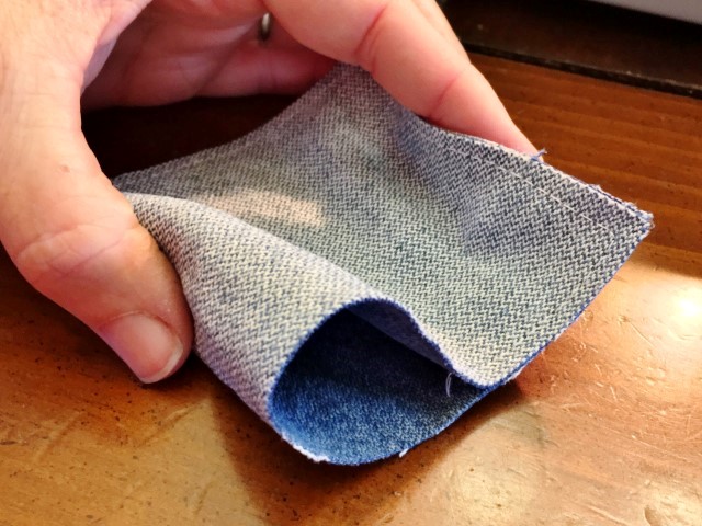 Repurposed denim scraps, long-grain rice and a few drops of essential oil. These pocket-sized hand warmers are perfect for kids! #TexasHomesteader