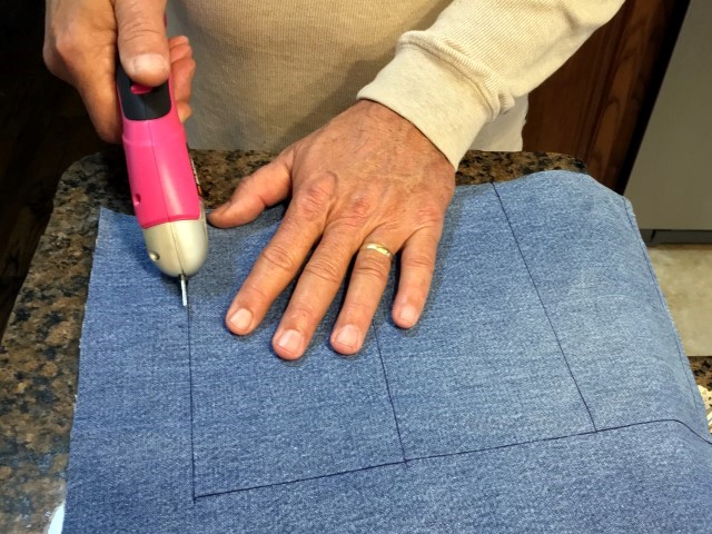 Electric scissors make cutting denim for pocket-sized hand warmers easy! #TexasHomesteader