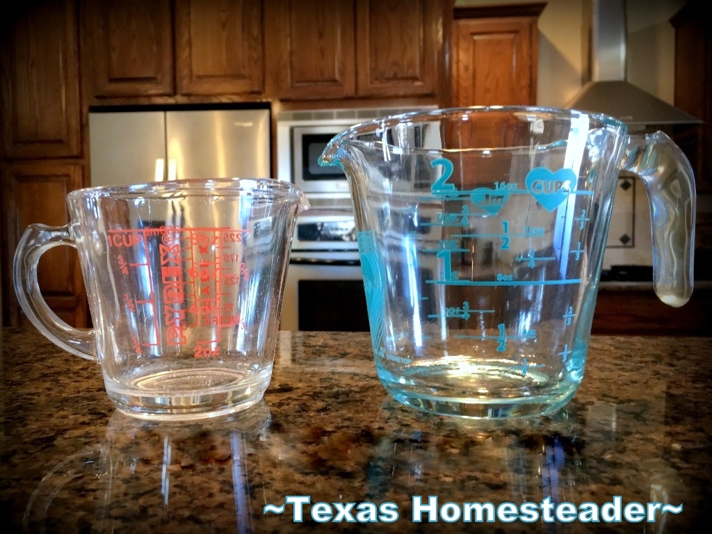 Vintage Pyrex Measuring cups 2 Red Letters clear glass - Collectors in the  House